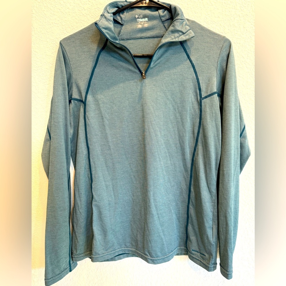 Columbia Titanium Omni-Dry Blue Pullover Shirt - fits like medium